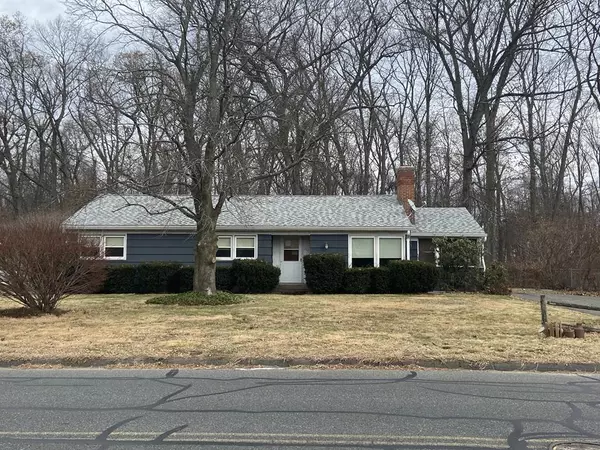 267 Rowley St, Agawam, MA 01001