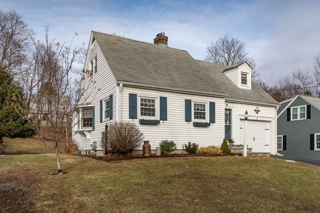 Clinton, MA 01510,42 Beech St