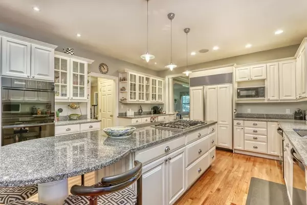 Newton, MA 02466,30 Stanton Ave