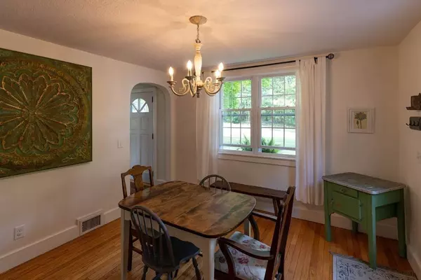 Southampton, MA 01073,113 College Highway