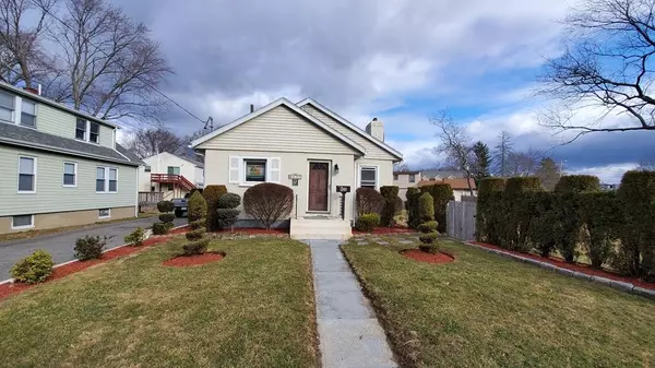 435 Thacher St, Attleboro, MA 02703
