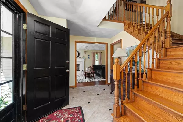 Cumberland, RI 02864,179 Little Pond County Rd