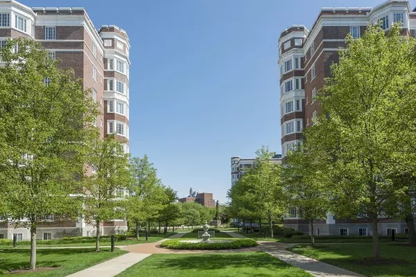 20 Chapel St #A603, Brookline, MA 02446