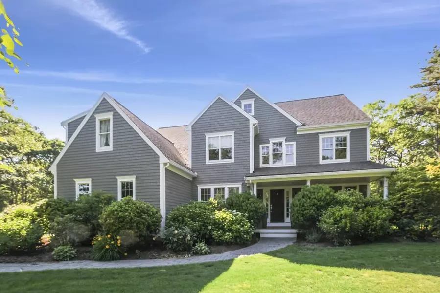 16 Martingale Cir, Falmouth, MA 02536