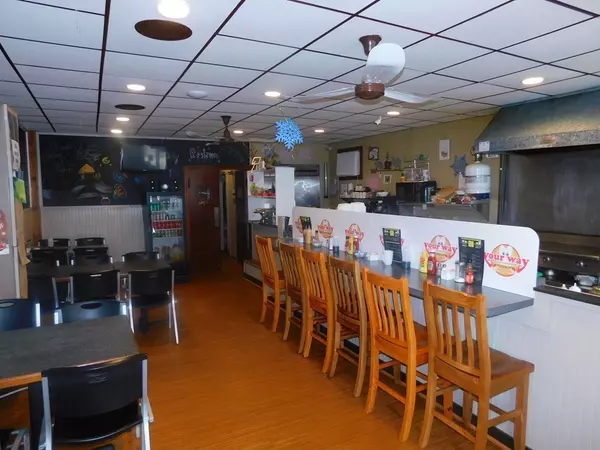 609 Locust St, Fall River, MA 02720