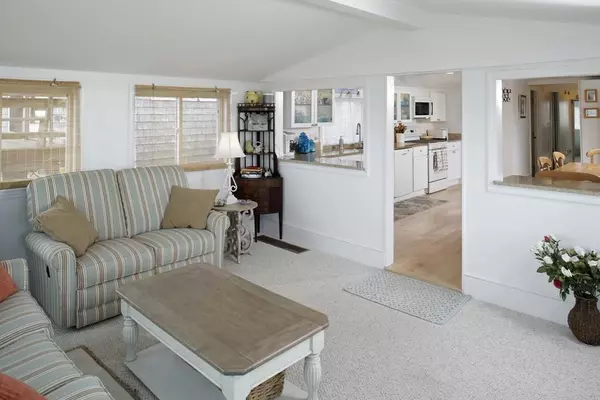 Duxbury, MA 02332,63 Ocean Rd North
