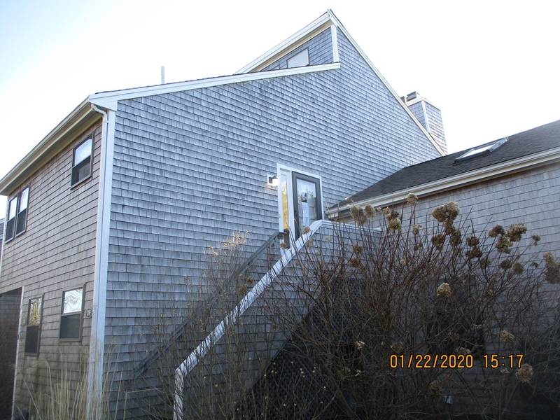 3 Riverview Ave #F, Mashpee, MA 02649