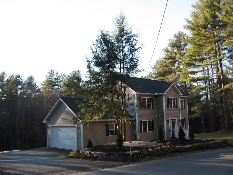 57 Warren Wright Rd, Belchertown, MA 01007