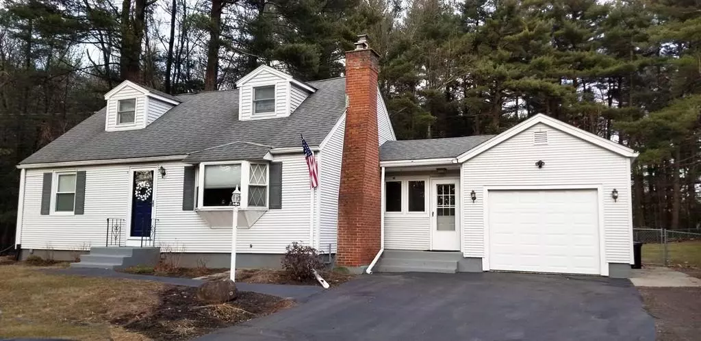 18 Matthews Rd, Southwick, MA 01077