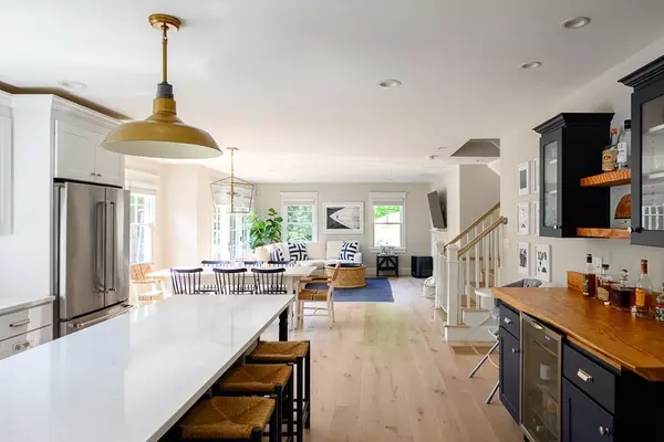 Hingham, MA 02043,18 Gilford Rd