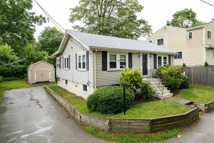 17 Kilmer Rd, Hingham, MA 02043