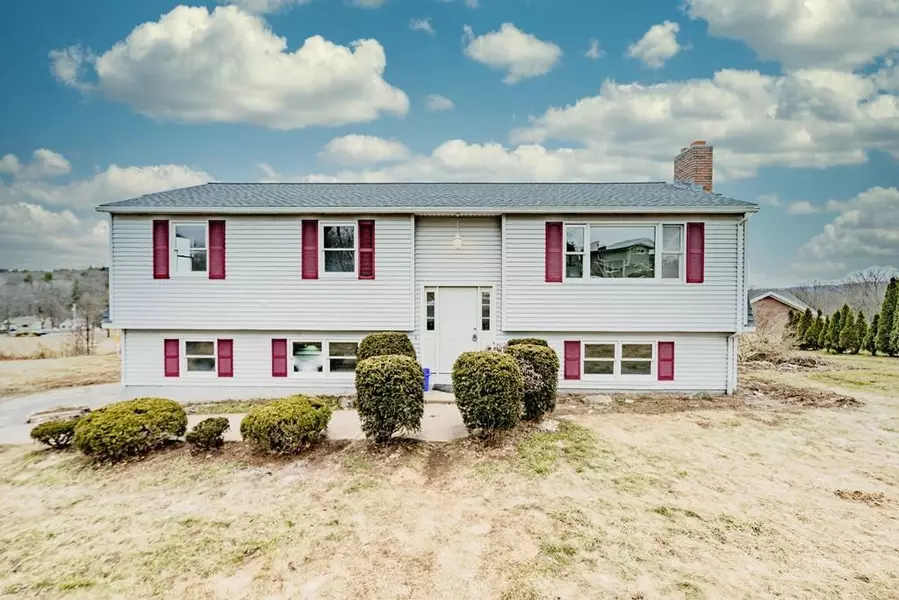 10 Southwick Hl, Southwick, MA 01077