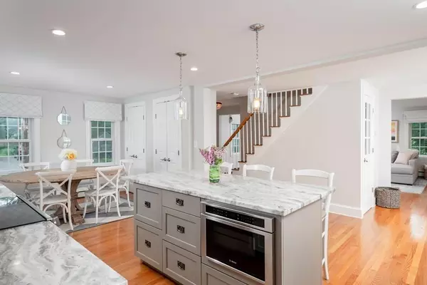 Hingham, MA 02043,37 Butler Rd