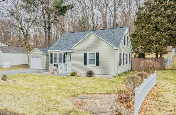 Palmer, MA 01069,9 Cabot St.