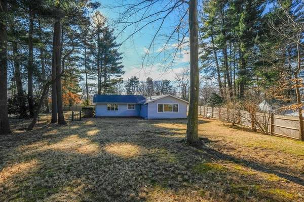 Wayland, MA 01778,47 Hawthorne Rd