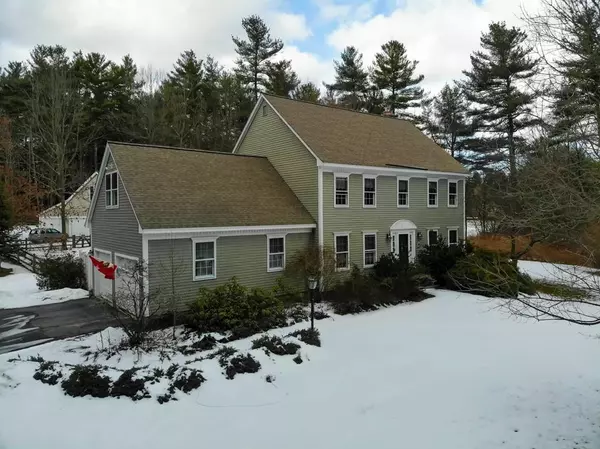 Hollis, NH 03049,76 Crestwood Dr