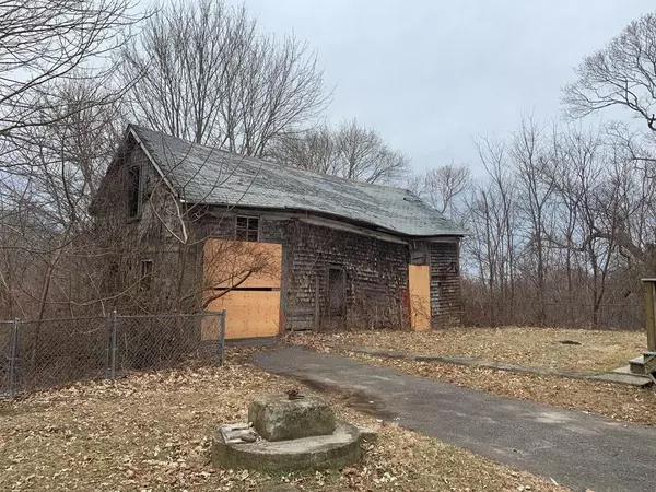 Tiverton, RI 02878,439 Main Rd