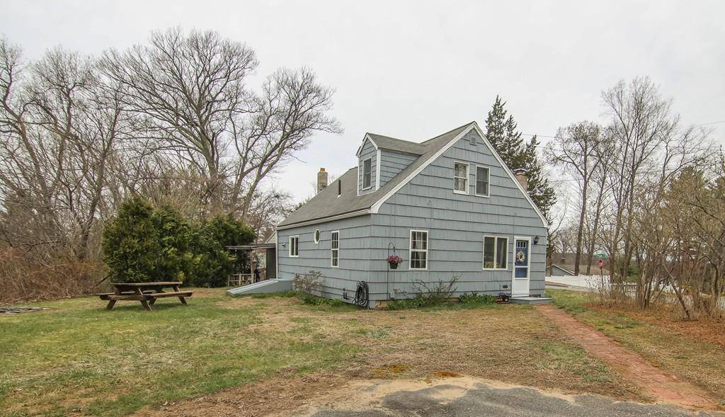 230 Southbridge Rd, Warren, MA 01083