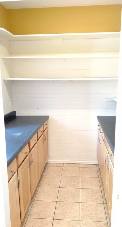 Ayer, MA 01432,7 E Main St