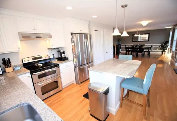 Taunton, MA 02780,39 Sydneys Way
