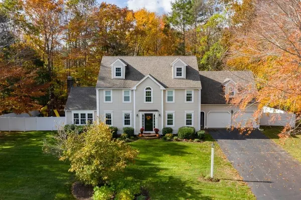 10 Shoe Cottage Ln, Hanover, MA 02339