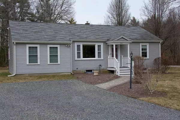 346 Center St, Raynham, MA 02767