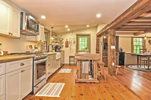 Seekonk, MA 02771,385 Jacob St