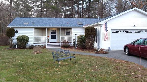 5705 Oak Point Drive, Middleboro, MA 02346