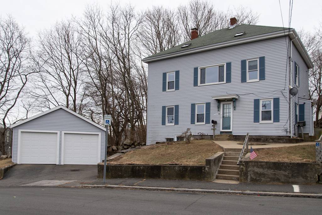 12 Webster St, Gloucester, MA 01930