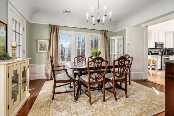 Weston, MA 02493,19 Viles St