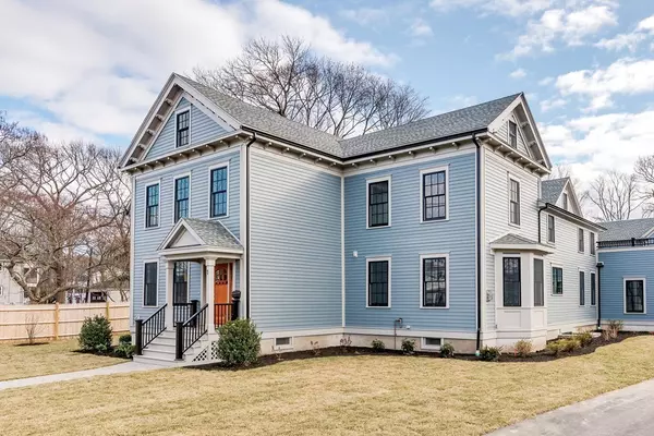 336 Newtonville Ave #4, Newton, MA 02460