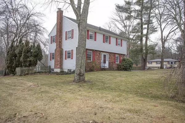 Attleboro, MA 02703,5 Winter Ln
