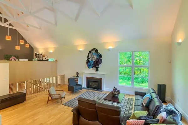 Carlisle, MA 01741,43 Prospect Street