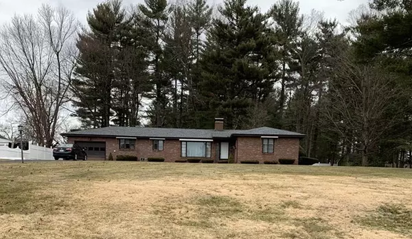 55 Woodside Ter, Westfield, MA 01085