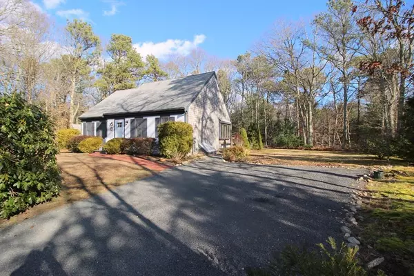 132 Nobadeer Rd, Barnstable, MA 02632