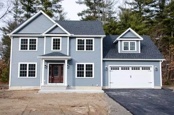 18 Canterbury Ln, Westfield, MA 01085