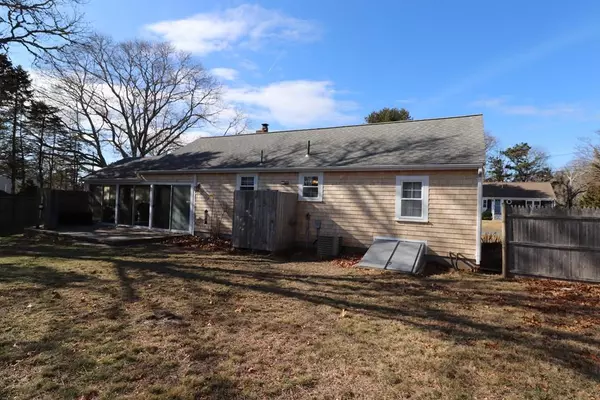 Dennis, MA 02638,4 Redwood Lane