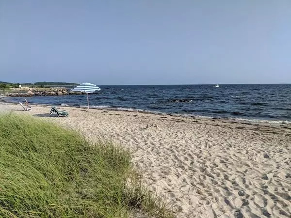 Mattapoisett, MA 02739,5 Beach St