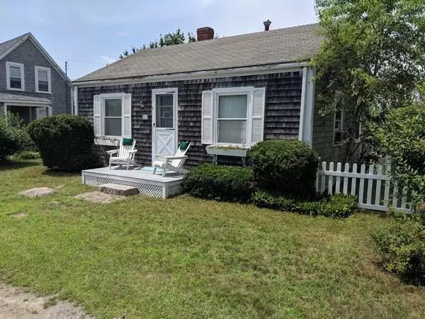 Mattapoisett, MA 02739,5 Beach St