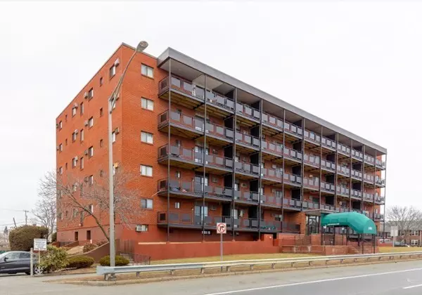 585 Revere Beach Pkwy #405, Revere, MA 02151