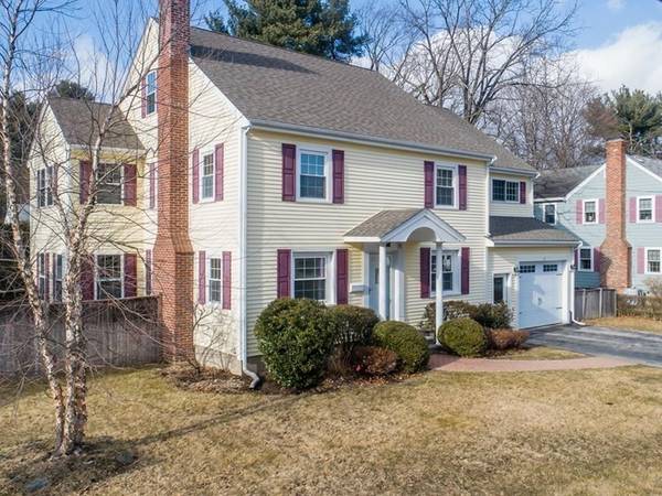 13 Nottingham Dr, Natick, MA 01760