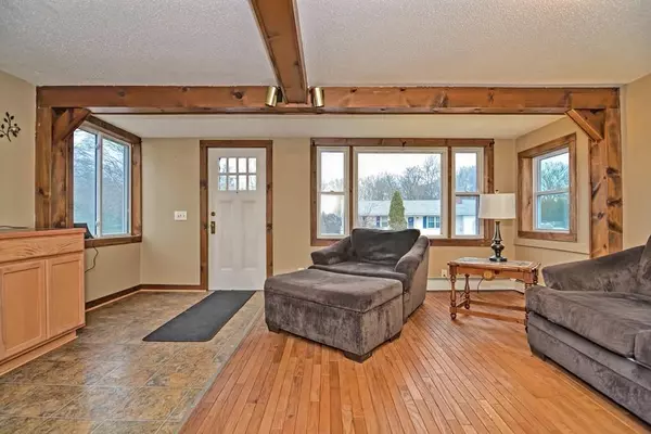 Seekonk, MA 02771,63 Ledge Road