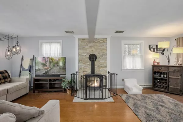 Newbury, MA 01922,66 Pearson Dr