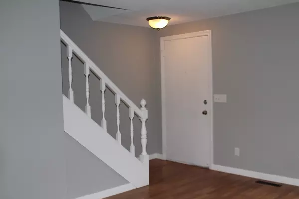 Agawam, MA 01001,18 Corey Colonial #18