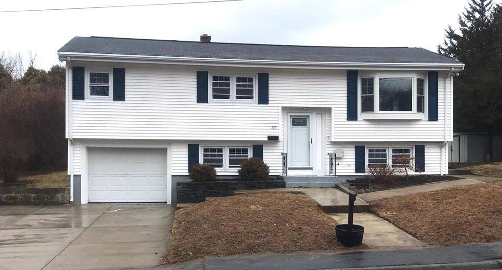 37 Montcalm Ave, Blackstone, MA 01504