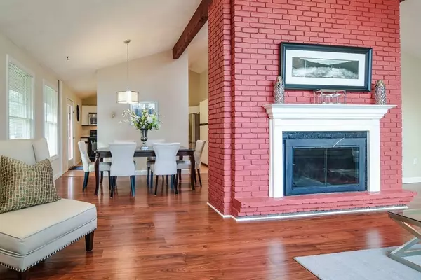 Ashland, MA 01721,44 Valley Rd