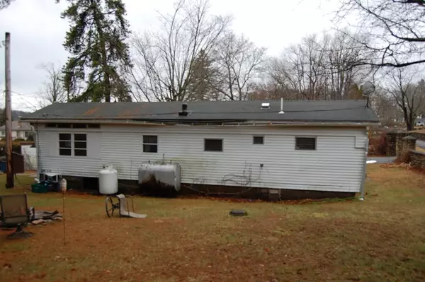 East Brookfield, MA 01515,117 Evergreen St,