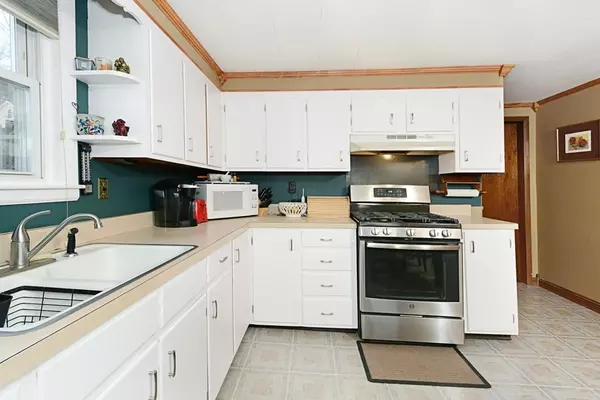 West Boylston, MA 01583,11 Harvard Ave