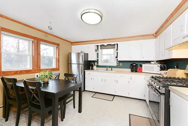 West Boylston, MA 01583,11 Harvard Ave