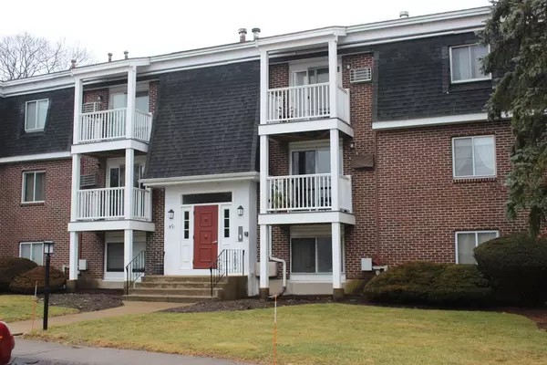 Canton, MA 02021,45 Will Dr #92